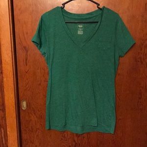 Emerald green v neck t shirt. Mossimo.